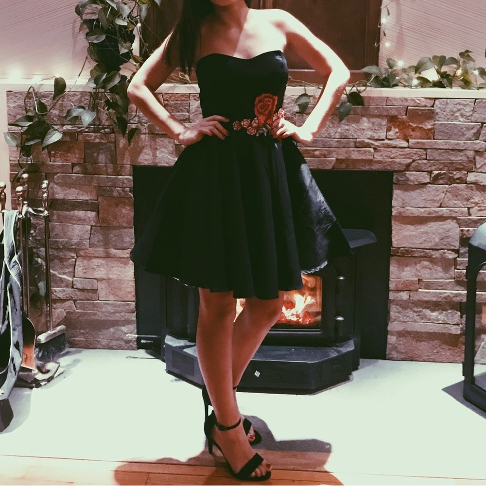 Windsor semi formal dress